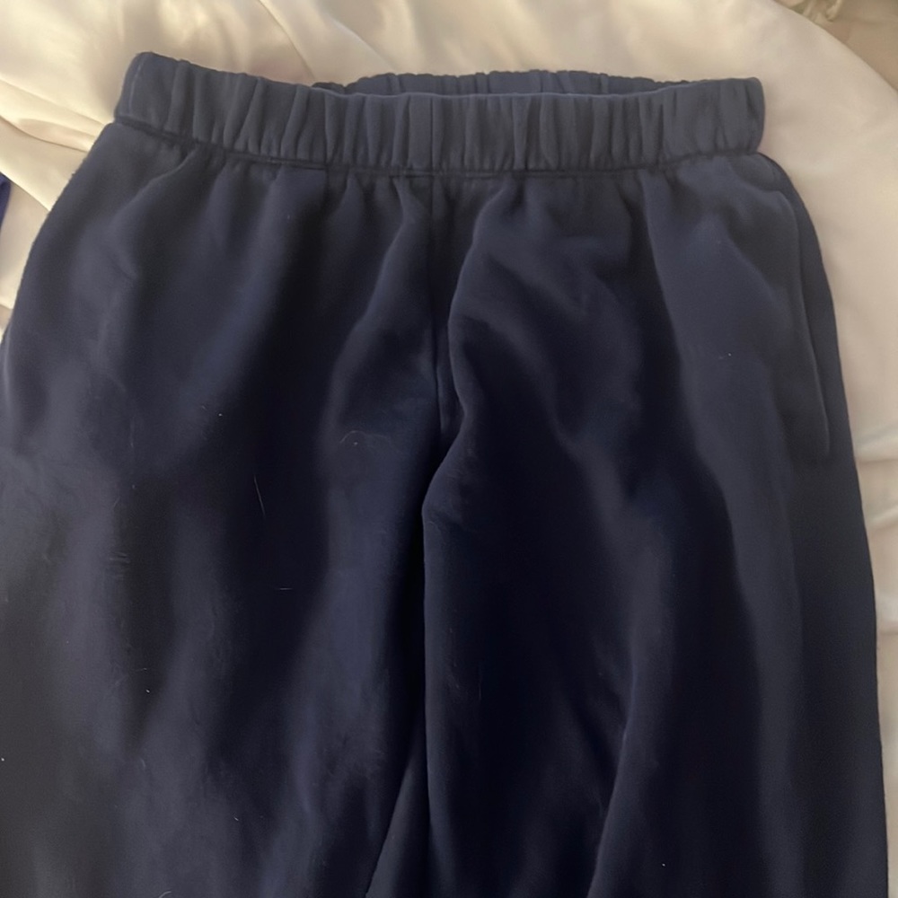 VICTORIA SECRET/PINK sweatpants size xs NO STAINS! navy blue sweats!